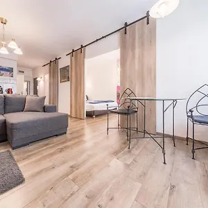  Apartment Sandra Close To Chain Bridge Hungary